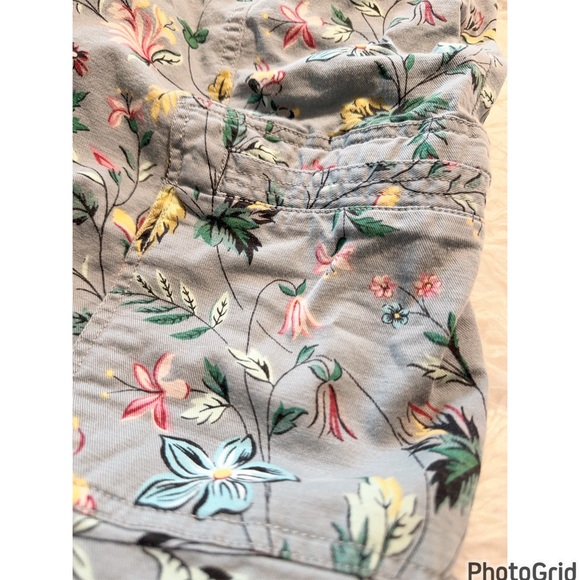 Anthropologie Floral Cargo Pants - Picture 4 of 11